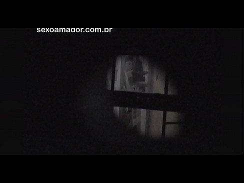 ❤️ Blondie dirakam video secara rahsia oleh intip kawasan kejiranan yang tersembunyi di sebalik batu bata kosong ️ Video lucah pada ms.bestsexporno.ru ☑